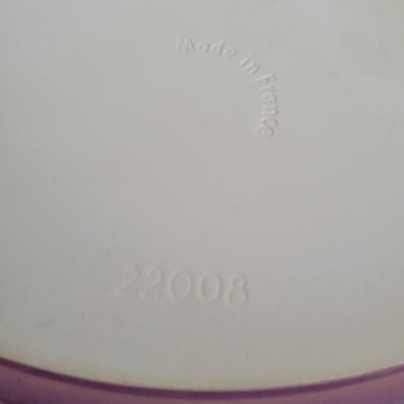 French Oval Lavender Casserole Dish10" X 7"Made in France - Picture 5 of 6